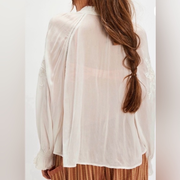 Free People Bali Dragon Lily Blouse NWT Size LARGE. - Picture 5 of 12
